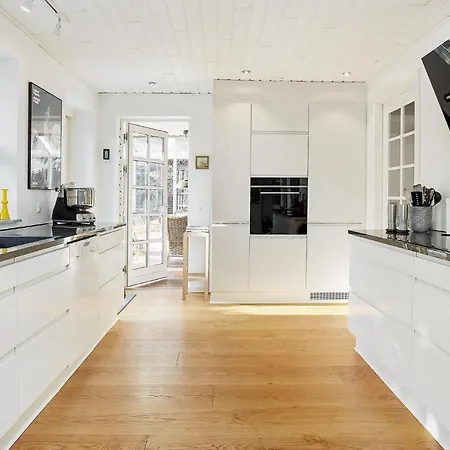 Beautiful In Juelsminde With House Sea View Juelsminde (Hedensted)