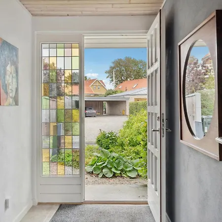Ferienhaus Beautiful In Juelsminde With House Sea View *