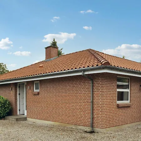 Ferienhaus Beautiful In Juelsminde With House Sea View *